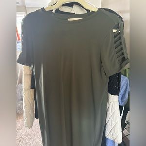 Michael Kors SMALL OLIVE GREEN DRESS WITH OPENING ON THE SIDE/sleeve